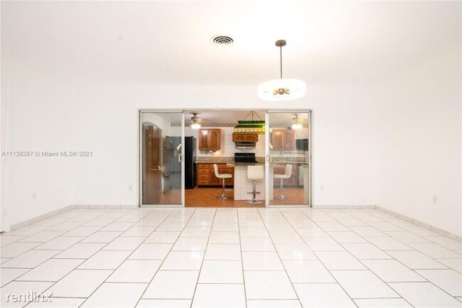Foto del edificio - 3 br, 2 bath House - 8325 SW 91st St #0