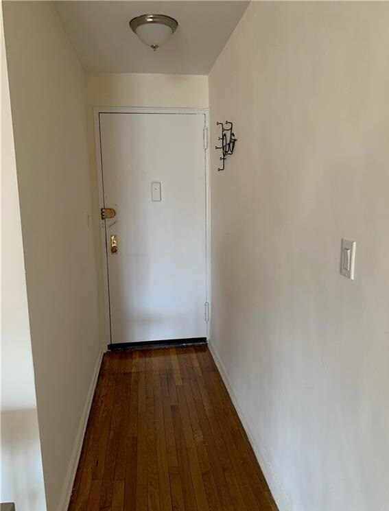 Foto del edificio - 6495 Broadway