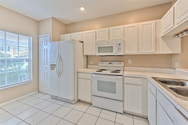 Foto del edificio - 1309 Costa Mesa Dr