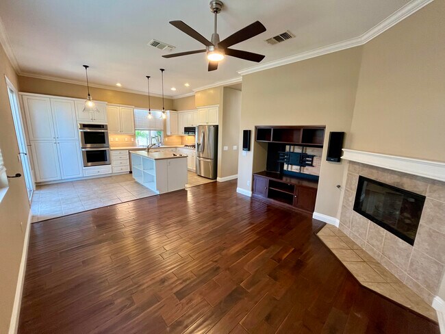 Foto del edificio - 5538 Coyote Ct