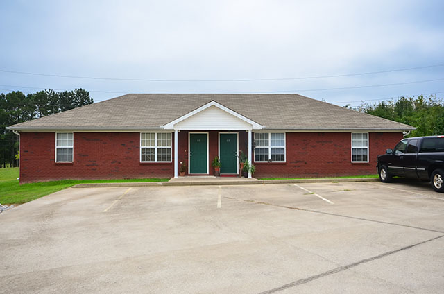 Primary Photo - Cloverdale Apartments