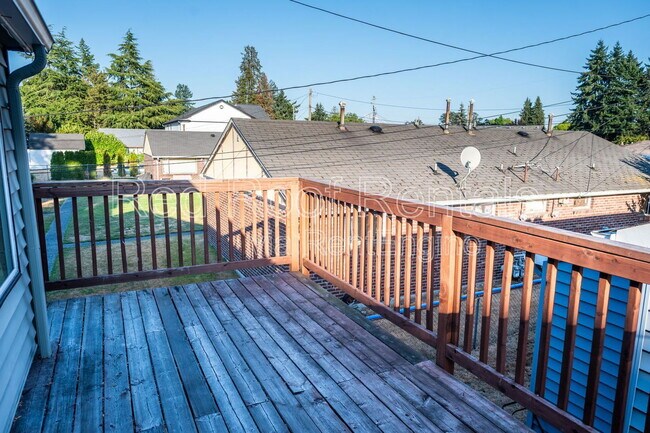 Foto del edificio - 6527 95th St SW