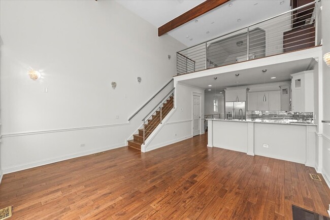 Building Photo - 1541 W Cortez St