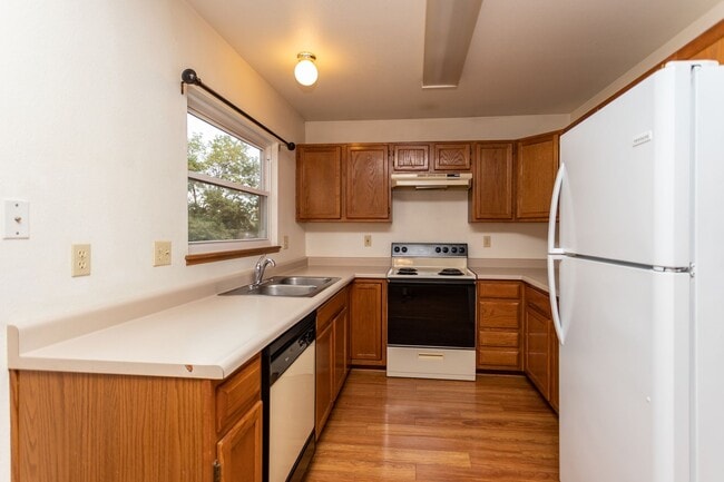 Photo - 6109 Lowlander Court House
