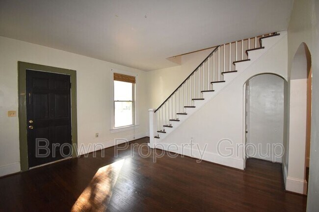 Foto del edificio - 1222 Hilltop Ave