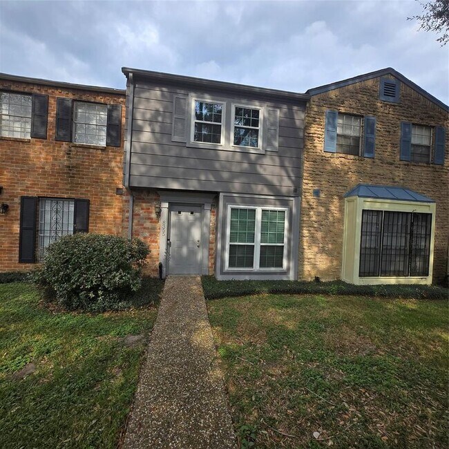 Foto del edificio - 8355 Nairn St