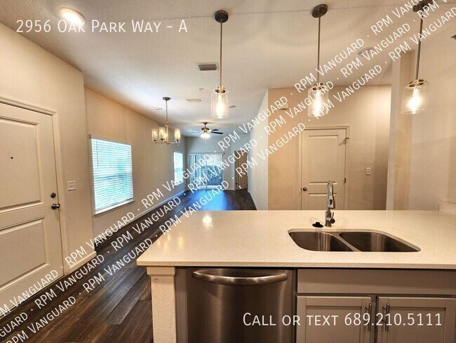 Foto del edificio - 2956 Oak Park Way