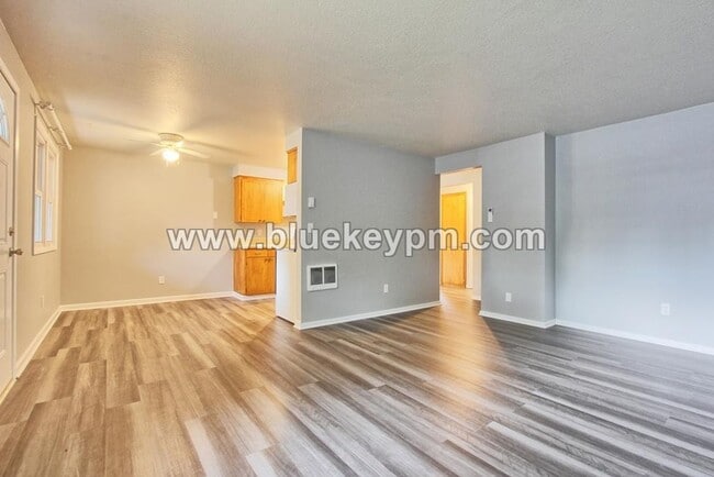 Foto del edificio - 2 Bed, 1 Bath Home in Rose Village Neighbo...