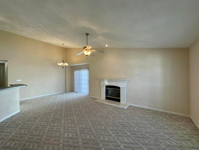 Foto del edificio - 1511 English Pine Ln