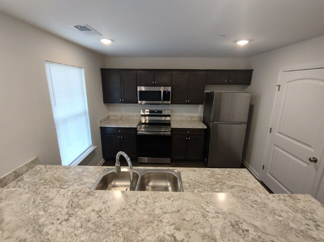 Foto del edificio - 66 Turningstone Boulevard