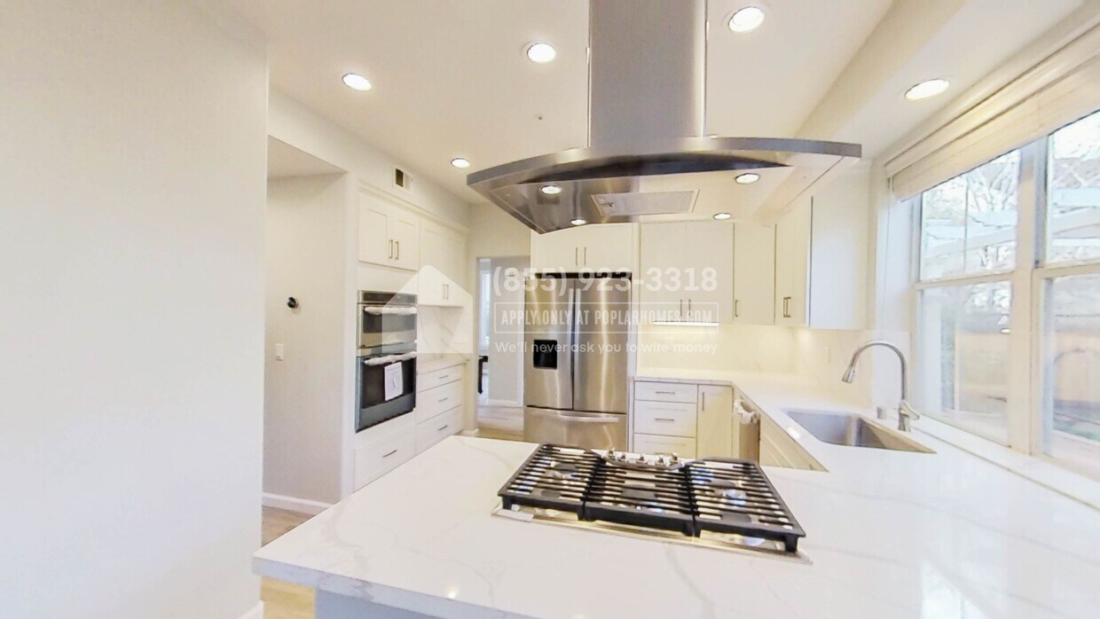 Primary Photo - 29 E Portola Ave