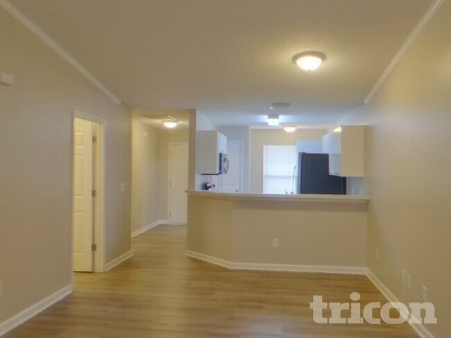 Building Photo - 110 Lockleven Dr