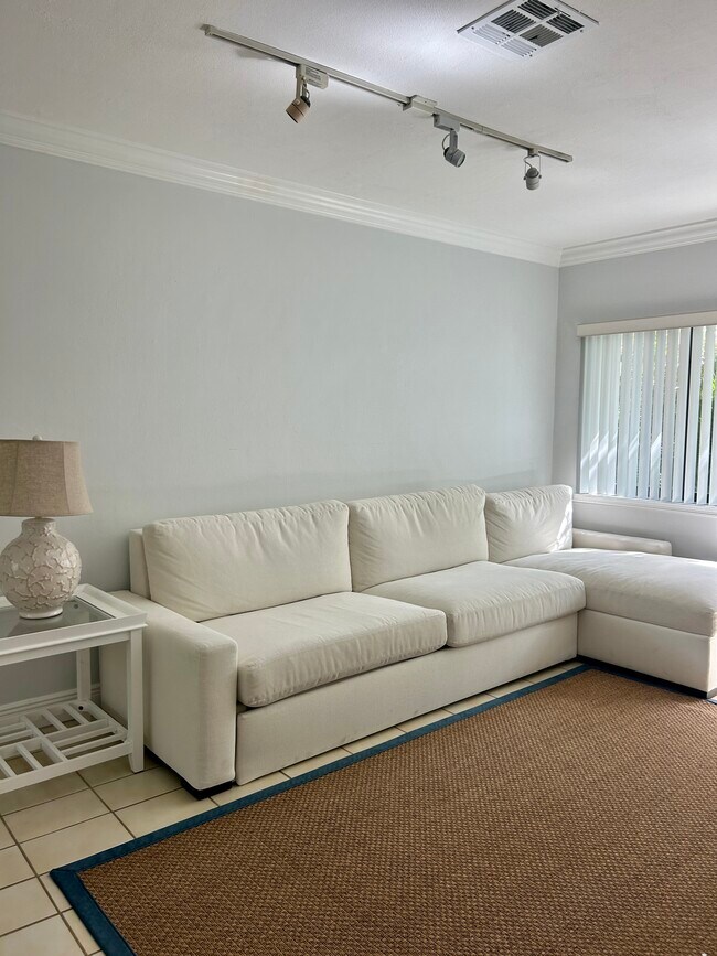 Foto del edificio - 122 Peruvian Ave