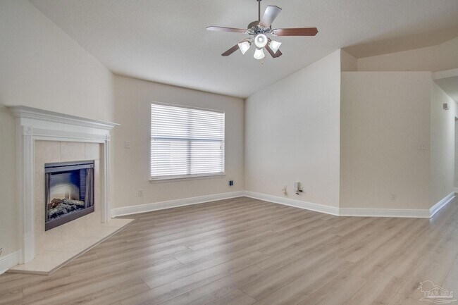 Foto del edificio - 3985 Embers Landing