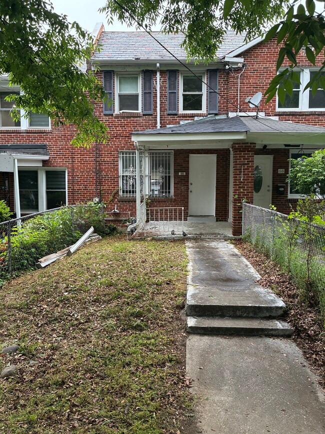 Building Photo - 66 Allison St NE