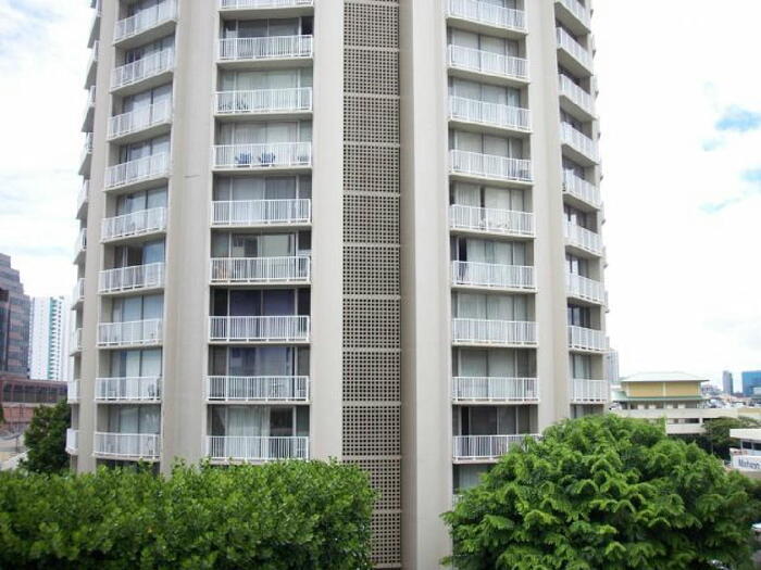 Primary Photo - 750 Amana St