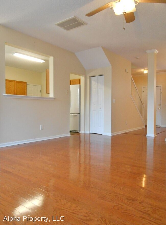 Building Photo - 4 br, 2.5 bath House - 305 Park Grove Dr