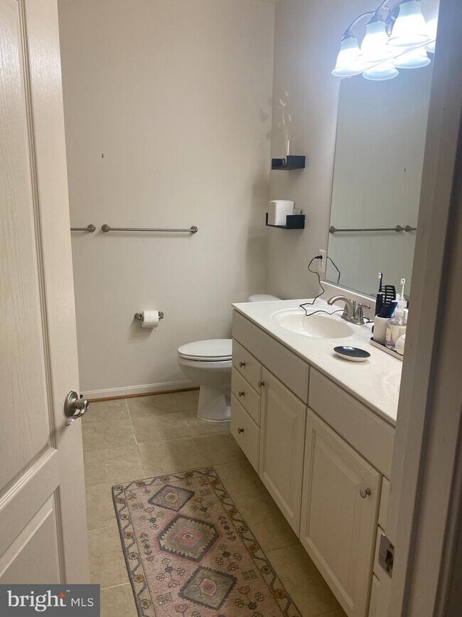 Foto del edificio - 7301 Travertine Dr
