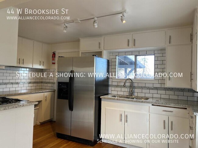 Building Photo - 44 W Brookside St