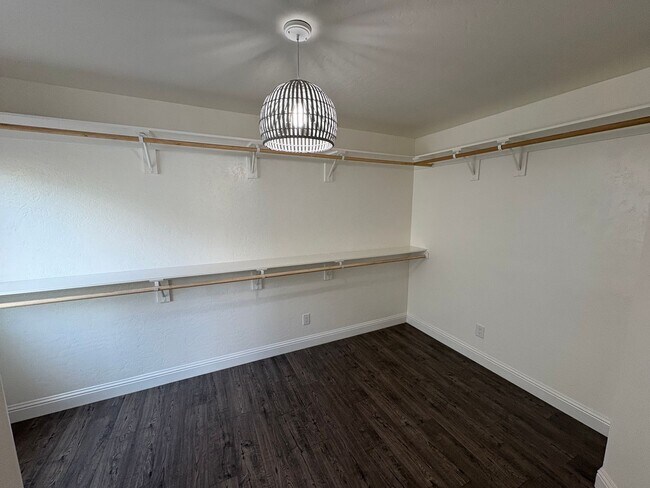 Foto del edificio - NW Visalia Home Available Now!