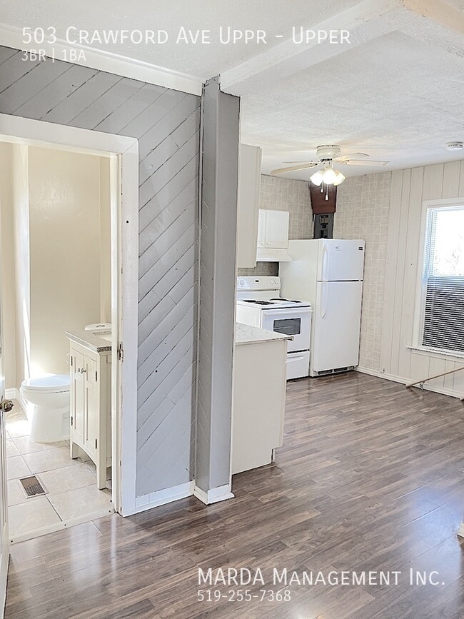 Building Photo - SPACIOUS 3 BED/1 BATH 2-STOREY UPPER WEST WINDSOR + HYDRO