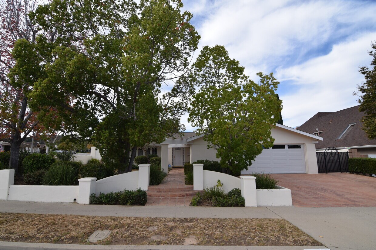 47 N Northam Ave, Thousand Oaks, CA 91320 House Rental in Thousand