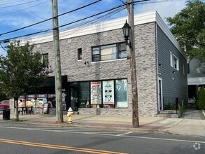 Building Photo - 155 Main St