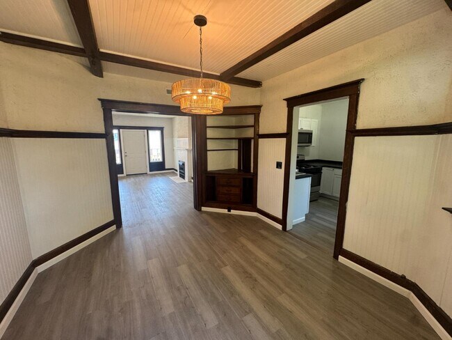 Foto del edificio - 504 N Roosevelt Ave