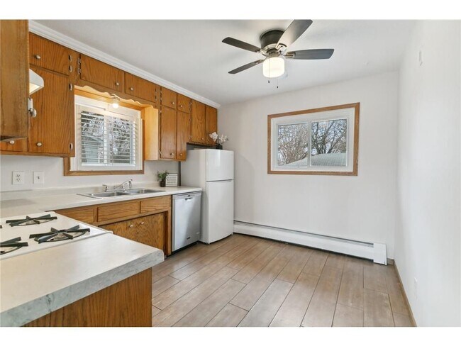 Foto del edificio - 49 91st Ln NE