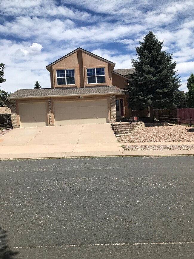 Foto del edificio - 6855 Becknell Dr