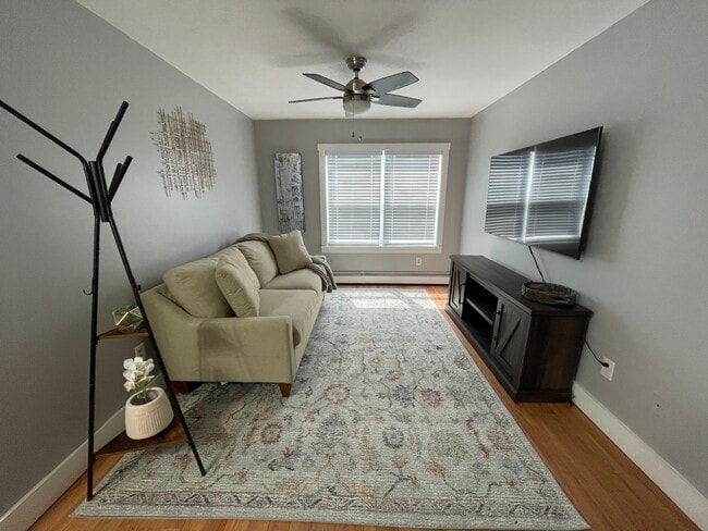 Building Photo - 25 Pennsylvania Ave