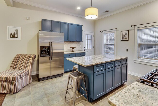 Foto del edificio - 1214 W Wrightwood Ave