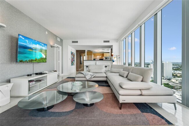 Foto del edificio - 6799 Collins Ave