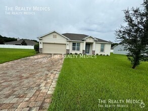 Building Photo - 405 Last Tree Dr