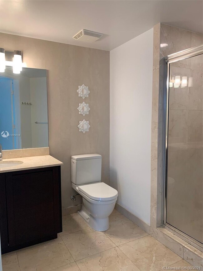 Building Photo - 150 Sunny Isles Blvd