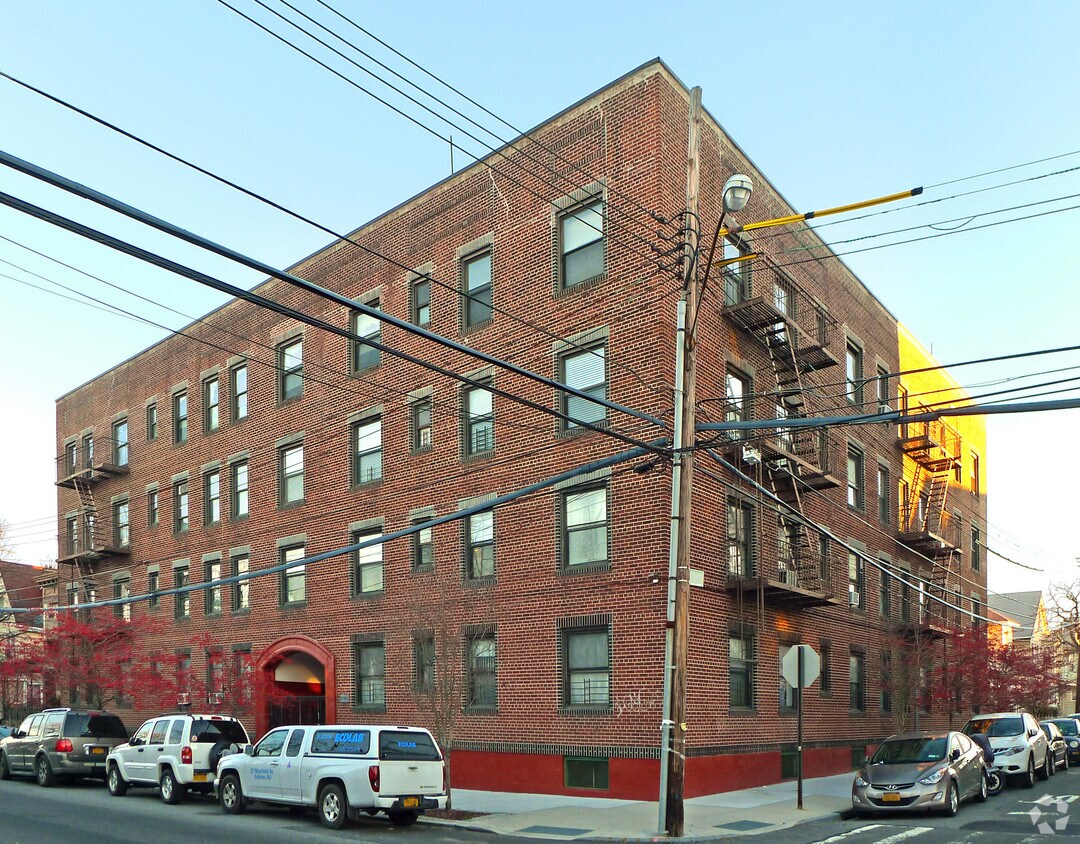 Primary Photo - 87-17 102nd St