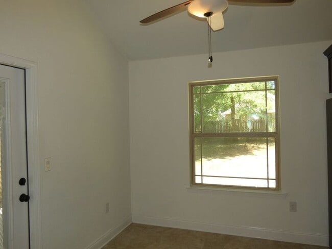 Building Photo - 4836 Covenant Cir