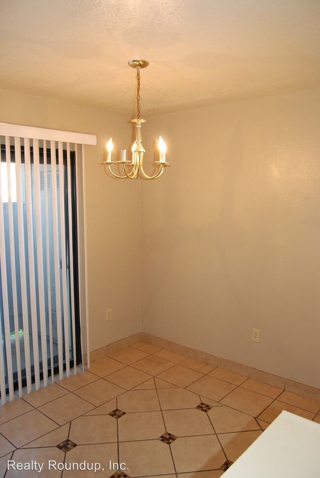 Building Photo - 1108 Porter Ave