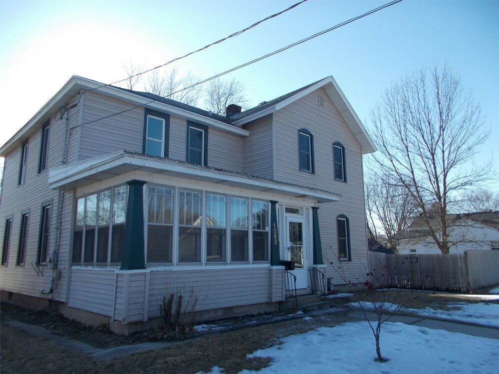 Primary Photo - 1268 Berner St