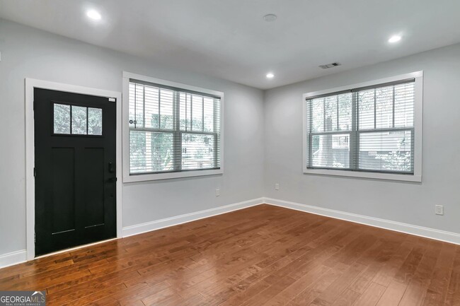 Building Photo - 3573 Orchard Cir