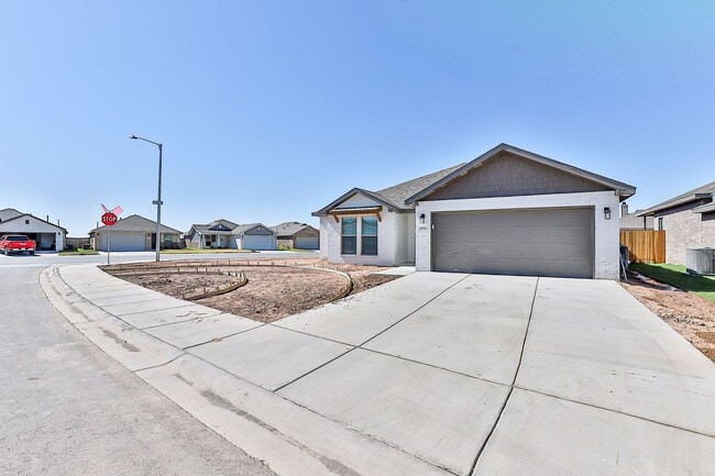 Building Photo - 3 Bedroom Home in Cooper