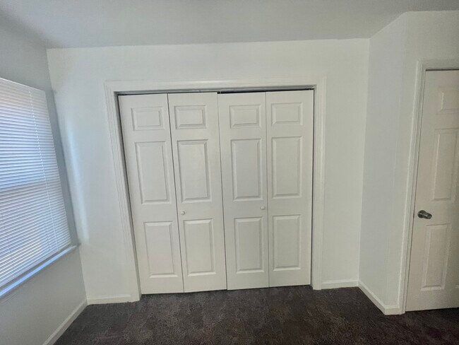 Main Bedroom Closet 1 - 1139 Booker Dr