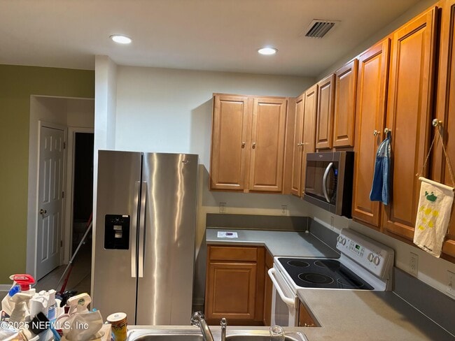 Building Photo - 3148 Hollow Tree Ct