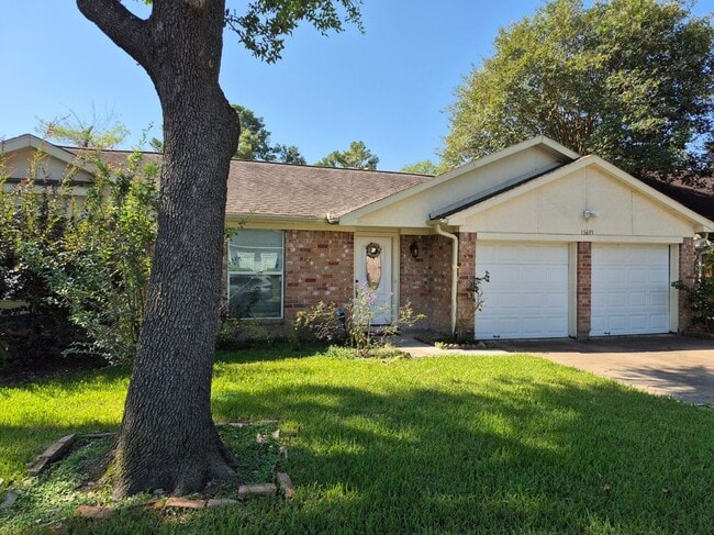 Building Photo - 15619 Echo Canyon Dr