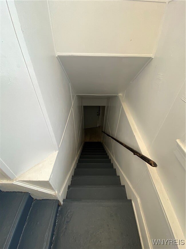 Building Photo - 235 High St