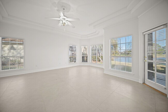 Foto del edificio - 10061 Vineyard Lake Rd E