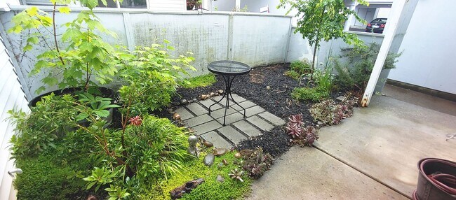 Foto del edificio - $1000 off first month!! This Adorable Mill...