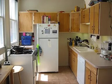 Building Photo - 1006 Garnett Pl
