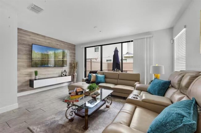 Building Photo - 4785 Terra Esmeralda Dr