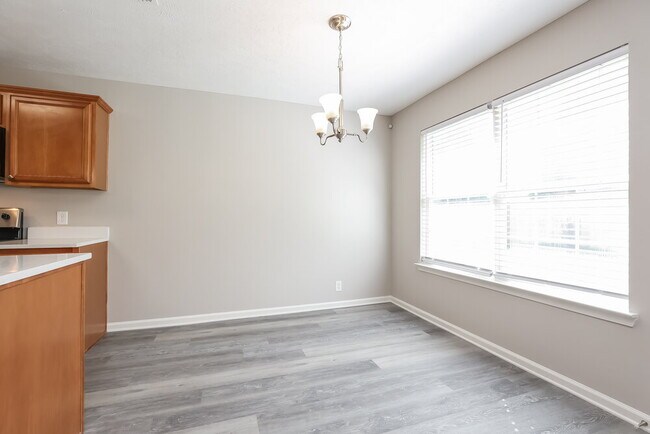 Foto del edificio - 849 Lavergne Ln